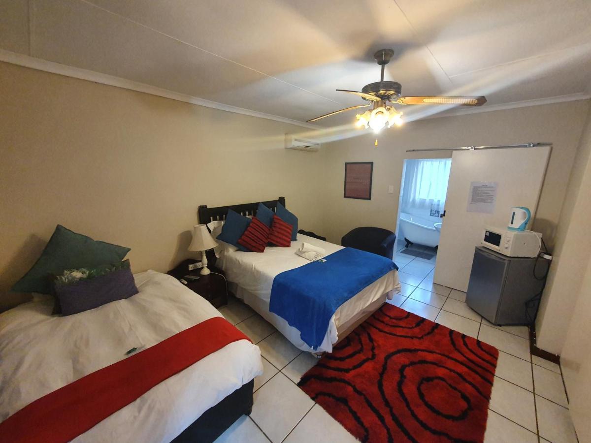 Sun Deck Lodge Hartbeespoort Kültér fotó