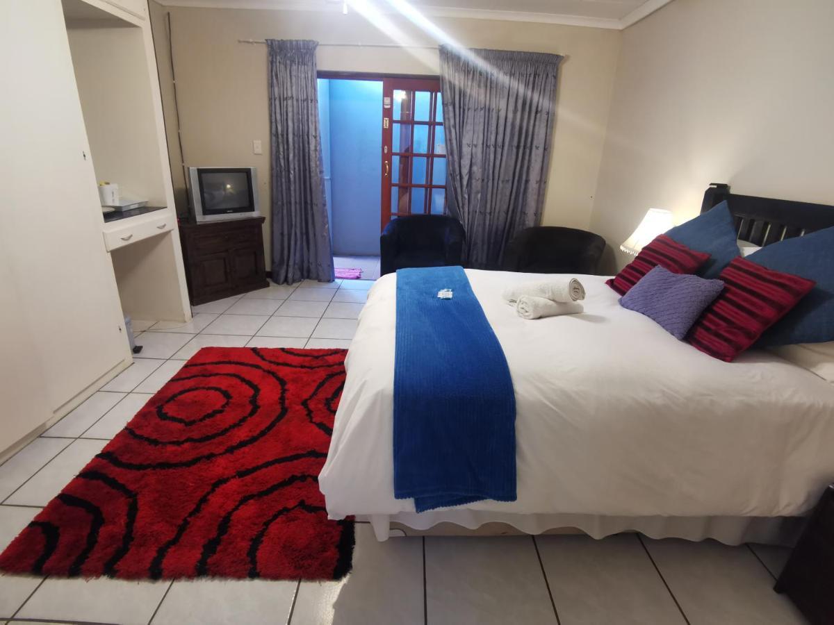 Sun Deck Lodge Hartbeespoort Kültér fotó