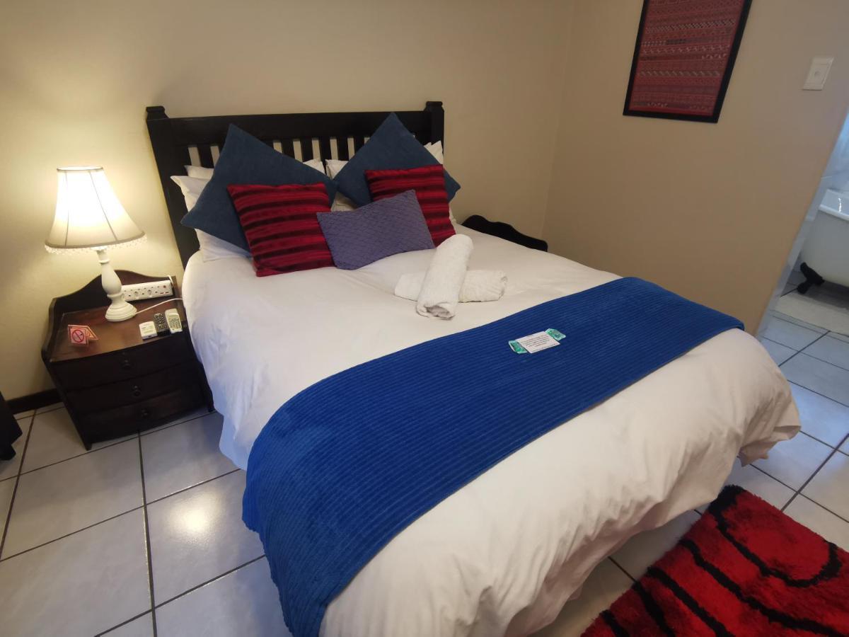 Sun Deck Lodge Hartbeespoort Kültér fotó